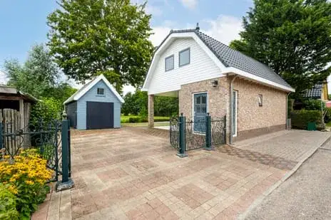 Detached house for sale: Scheepjesbrug 123, Meerkerk buitengebied oost Meerkerk