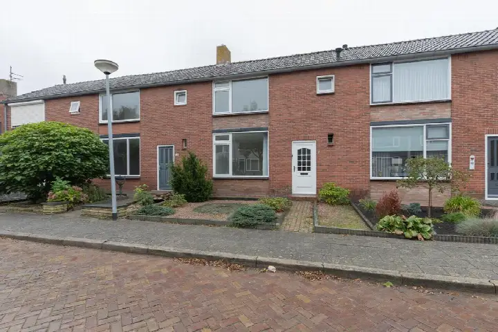 Terraced house for sale: Scheepvaartstraat 53, Oude Pekela Oude Pekela