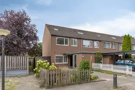 Corner house for sale: Schepenenveld 201, Matenveld Apeldoorn