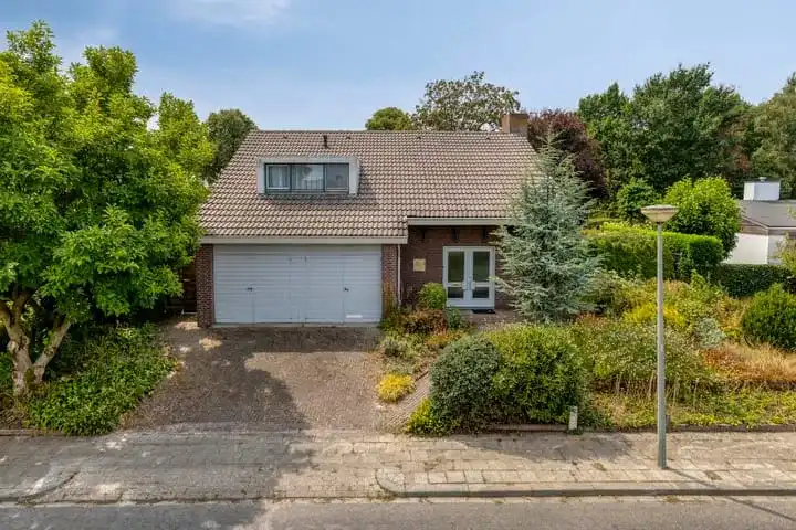 Detached house for sale: Schepenstraat 25, Kern Baexem Baexem