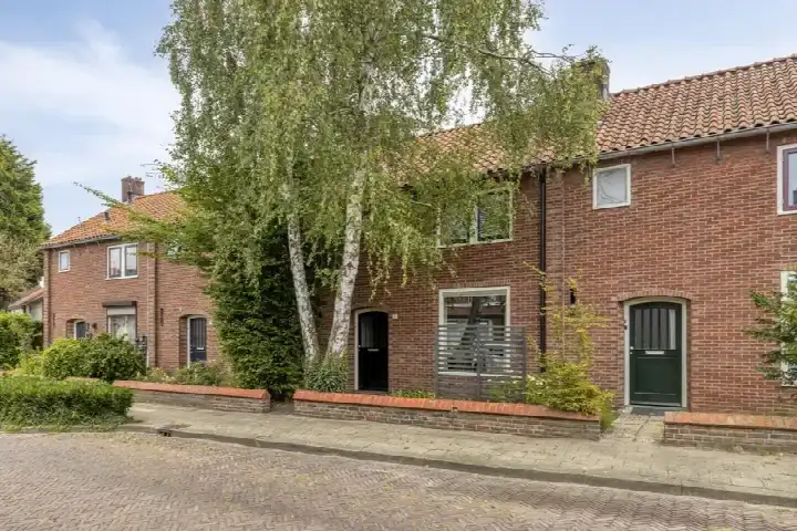 Tussenwoning te koop: Scheringstraat 31, Centrale deel Winterswijk