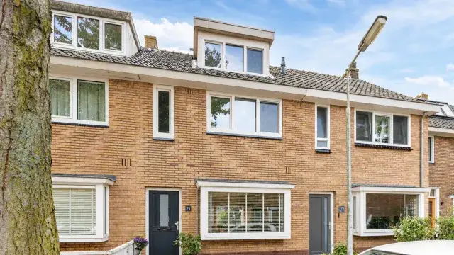 Terraced house for sale: Schiermonnikoog 71, Schilders- en Waddenbuurt Zaandam