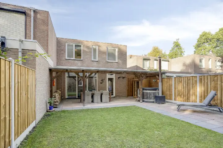 Tussenwoning te koop: Schietbergen 9, Nuenen-Zuid Nuenen