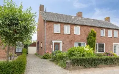 Semi-detached for sale: Schilderstraat 5, Sambeek Centrum Sambeek