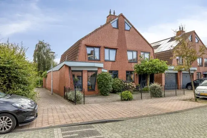 Corner house for sale: Schilp acker 21, Waterakkers Heemskerk