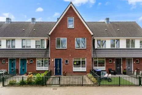 Tussenwoning te koop: Schokkerstraat 5, Zeehavenlaan en omgeving Dordrecht