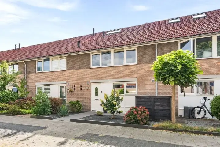 Tussenwoning te koop: Hooivorkstraat 7, Vrachelen-Zuidoost Oosterhout