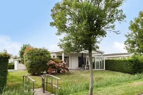 Vrijstaande woning te koop: Schoneveld 1G145, Verspreide huizen Breskens Breskens