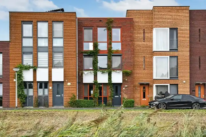 Tussenwoning te koop: Schoolmeesterwaard 23, Schuytgraaf-Zuid Arnhem