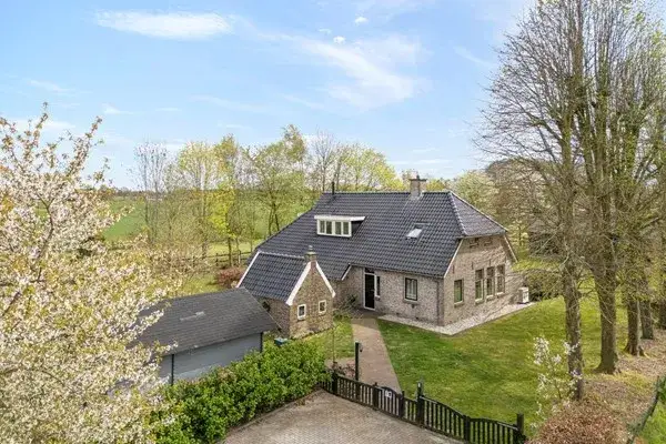 Detached house for sale: Schoolpad 7, Verspreide huizen Noordscheschut Noordscheschut