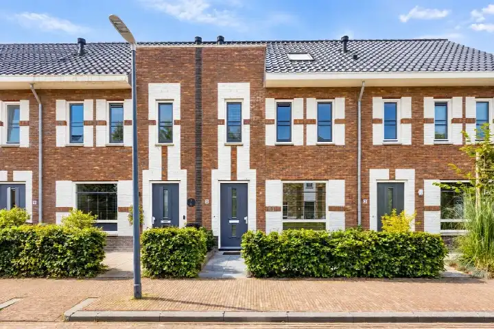 Tussenwoning te koop: Schoolslag 5, Zuidoostbeemster Zuidoostbeemster