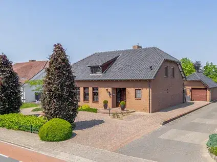 Vrijstaande woning te koop: Schoolstraat 153, Kern Belfeld Belfeld