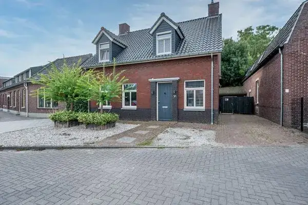 Detached house for sale: Schoolstraat 19A, De Riet Horst