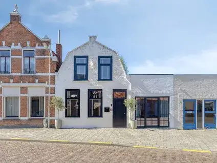 Tussenwoning te koop: Schoolstraat 2, Oostburg Oostburg