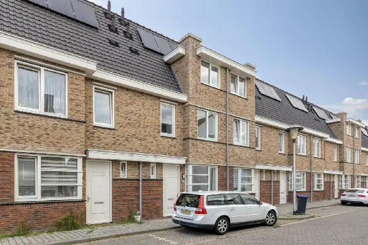 Terraced house for sale: Schoolstraat 20, Heipoort Helmond