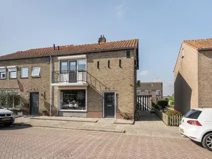 Twee-onder-één-kap te koop: Schoolstraat 22, Sint-Annaland Sint-Annaland