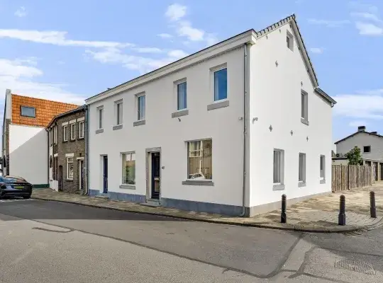 Corner house for sale: Schoolstraat 40, Borgharen Maastricht
