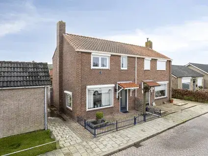 Twee-onder-één-kap te koop: Schoolstraat 5, Sint Philipsland Sint Philipsland