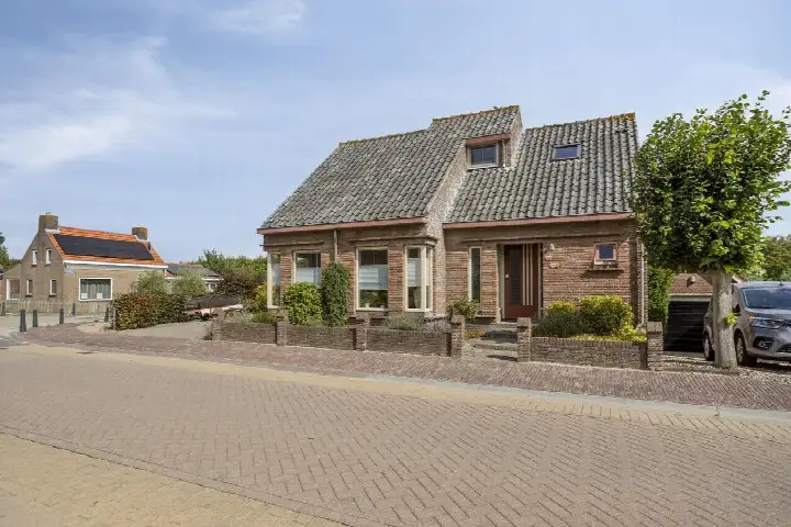 Vrijstaande woning te koop: Schoolstraat 54, Nieuw-Vossemeer Nieuw-Vossemeer