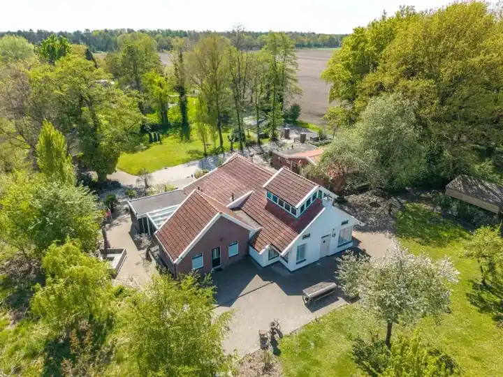 Vrijstaande woning te koop: Schoolweg 1, Veelerveen Veelerveen