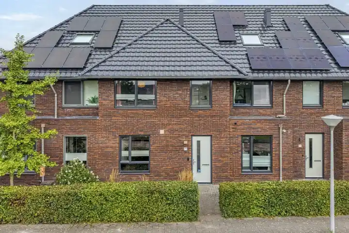 Terraced house for sale: Schoonhetenstraat 15, Werkeren Zwolle