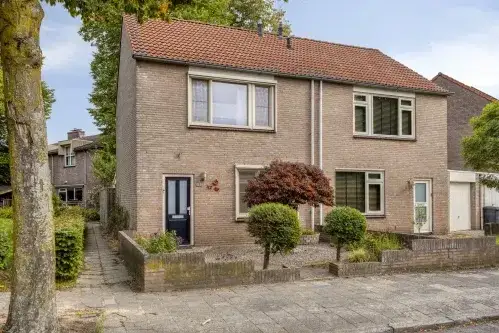 Hoekwoning te koop: Schouwbroekseweg 8B, Philipsdorp Eindhoven