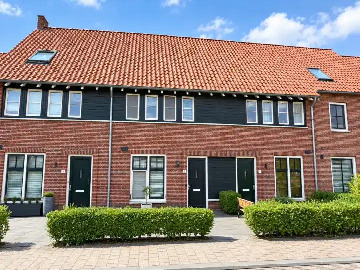 Tussenwoning te koop: Schrijvershoeve 8, Stepekolk Helmond