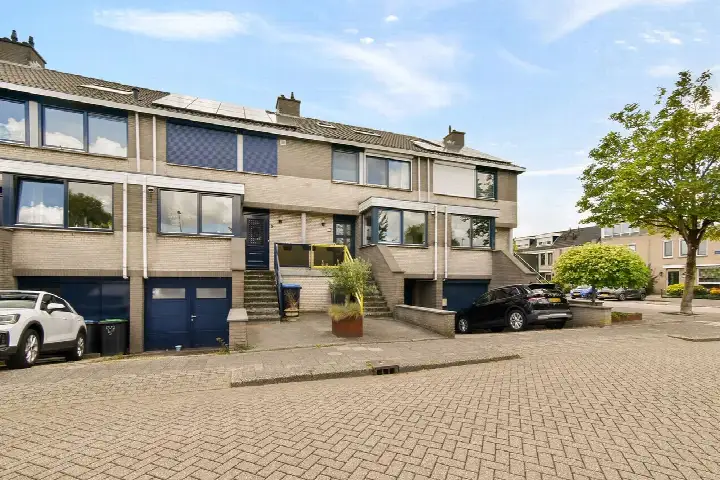 Tussenwoning te koop: Schubertdreef 3, Nieuweland 2 Barendrecht