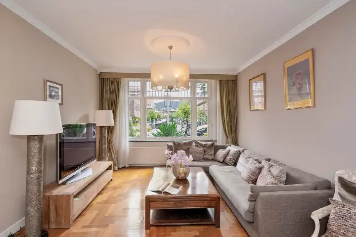 Tussenwoning te koop: Schubertstraat 20, Beethovenbuurt Amsterdam