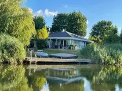 Vrijstaande woning te koop: Schuitenzand 1, Idsegahuizum Makkum