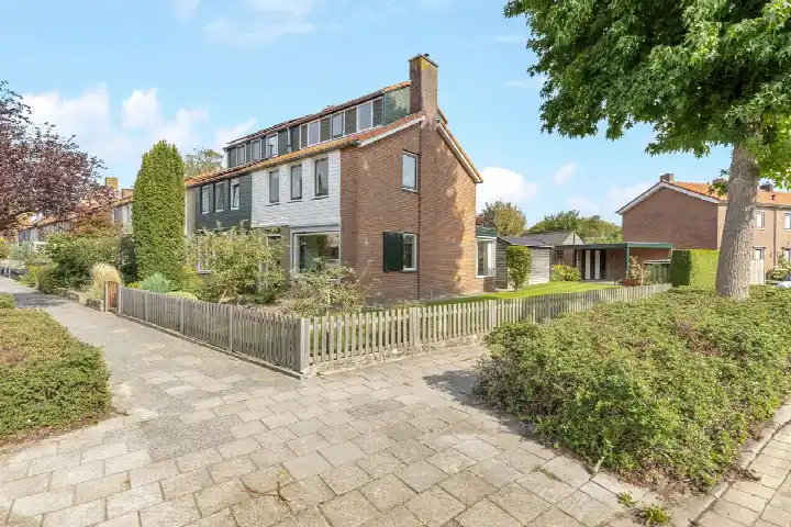 Hoekwoning te koop: Schulpkamp 24, Nautena-zuid/Schulpkamp Nijkerk