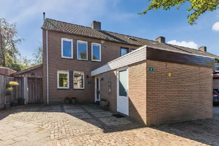 Hoekwoning te koop: Schutsboom 1, Zesgehuchten Geldrop