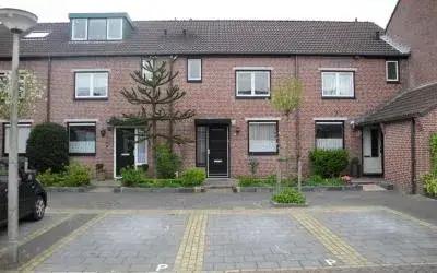 Terraced house for rent: Schutsluis 94, Galjoenbuurt Amstelveen
