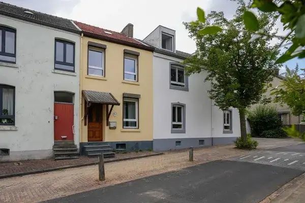 Tussenwoning te koop: Seffenterstraat 49, Vaals Vaals