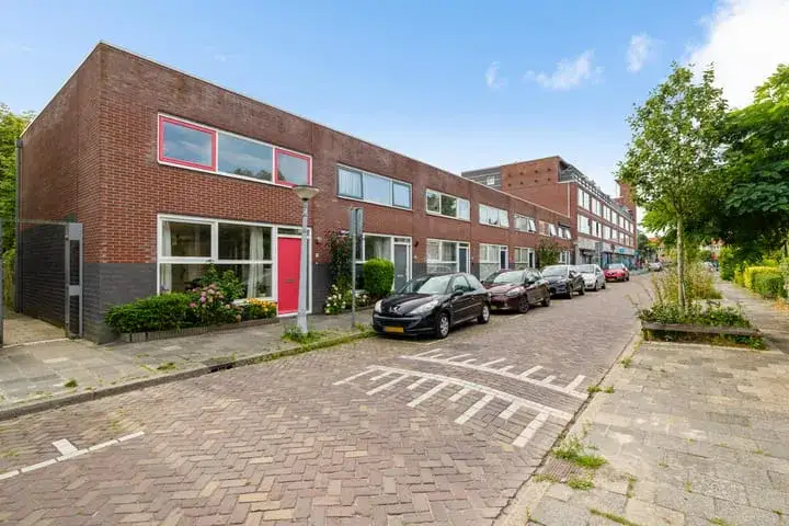 Hoekwoning te koop: Semarangstraat 19, Indische buurt Groningen