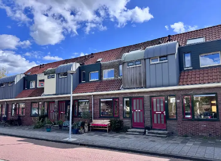 Tussenwoning te koop: Seringenhof 10, Bloemenbuurt Groningen