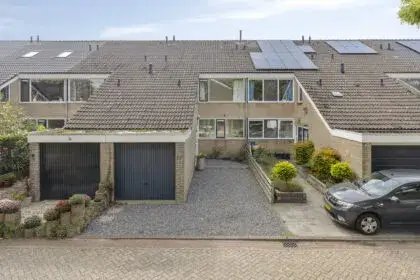 Tussenwoning te koop: Seringenhof 77, Groeneweg-Noord Schagen