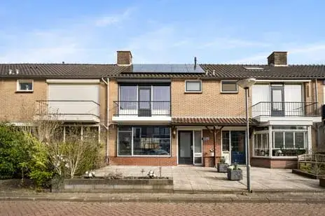 Terraced house for sale: Seringenstraat 33, Dubbeldam-Zuid Dordrecht