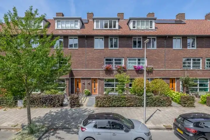 Tussenwoning te koop: Shakespearelaan 9, Oog in Al Utrecht