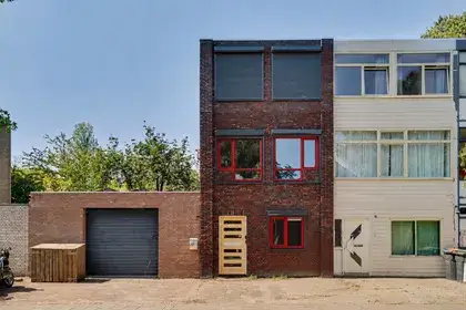 Corner house for sale: Sibeliusstraat 721, Heikant Noord-West Tilburg