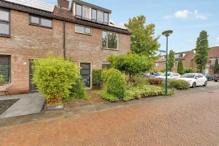 Corner house for sale: Simonsveen 16, Noordbuurt Eemnes