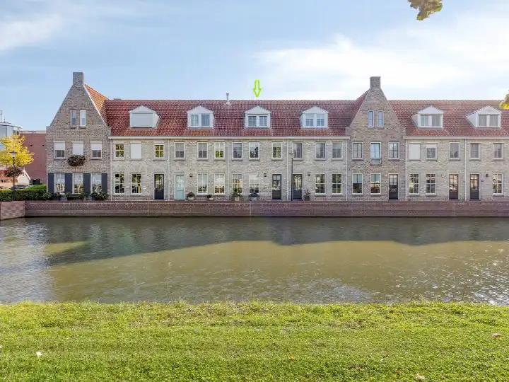 Terraced house for sale: Singelkade 26, Middelharnis westplaat Middelharnis