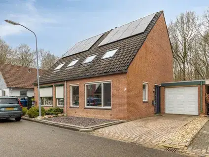 Tussenwoning te koop: Singellaan 57, Heiligerlee Heiligerlee