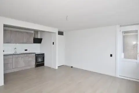 Appartement te huur: Singelweg 79, Kern Axel Axel