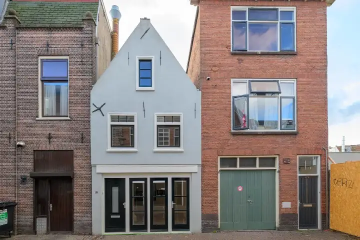 Tussenwoning te koop: Sint Aagtenstraat 29, d'Oude Morsch Leiden