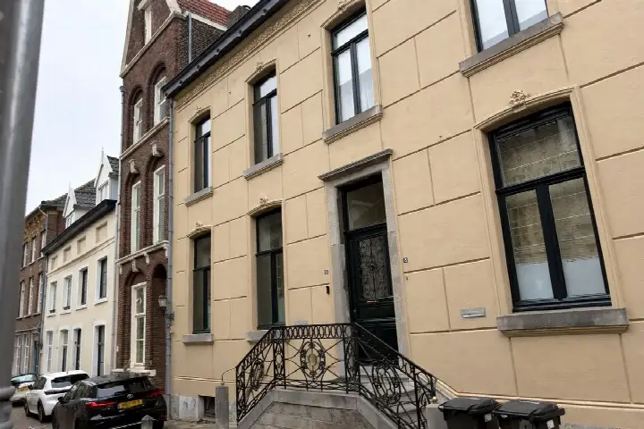 Tussenwoning te huur: Sint Jansstraat 10, Binnenstad Roermond