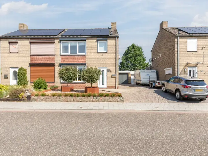 Semi-detached for sale: Sint Joosterbaan 18, Sint Joost Sint Joost