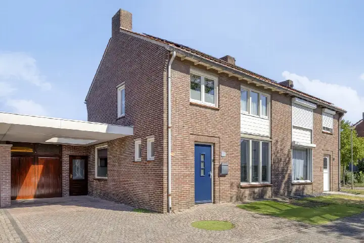 Tussenwoning te koop: Sint Jozefstraat 14, Stramproy Stramproy