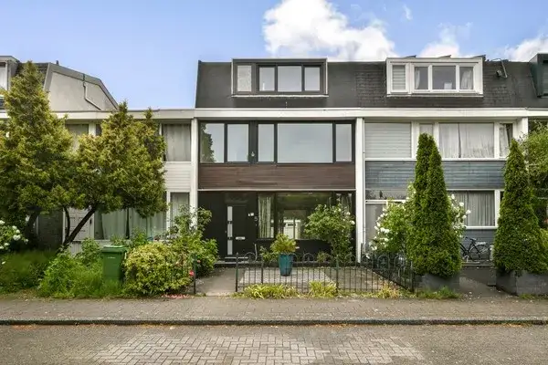 Tussenwoning te huur: Sint Philipsland 5, Vredeveldbuurt Amstelveen