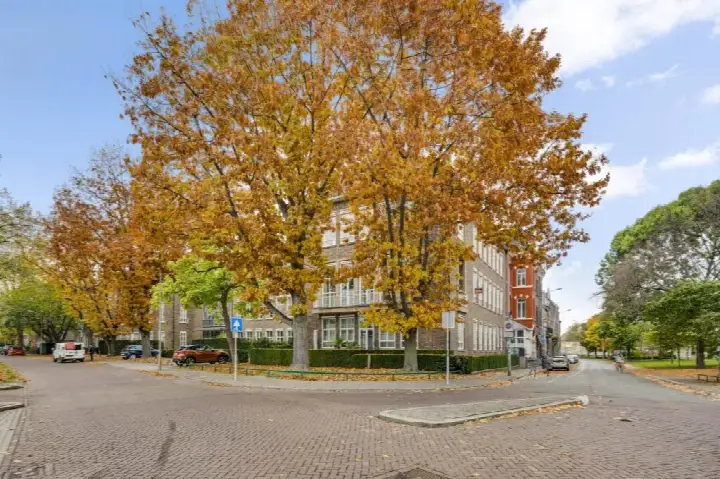 Apartment for sale: Sint Pieterskade 8C-01, Jekerkwartier Maastricht
